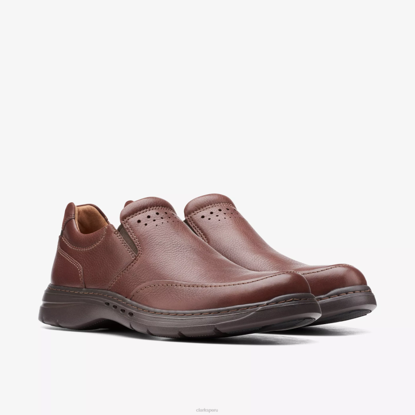 HZVP762 un paso de pelea cuero caoba Clarks