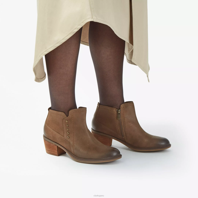 HZVP433 neva lo cuero bronceado oscuro Clarks