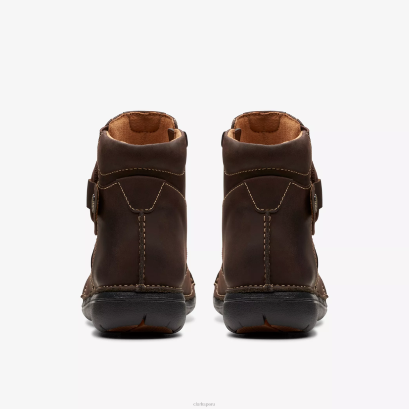 HZVP440 un bucle arriba cuero marrón oscuro Clarks