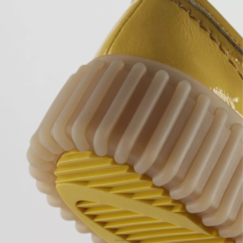 HZVP571 abeja torhill patente amarilla Clarks