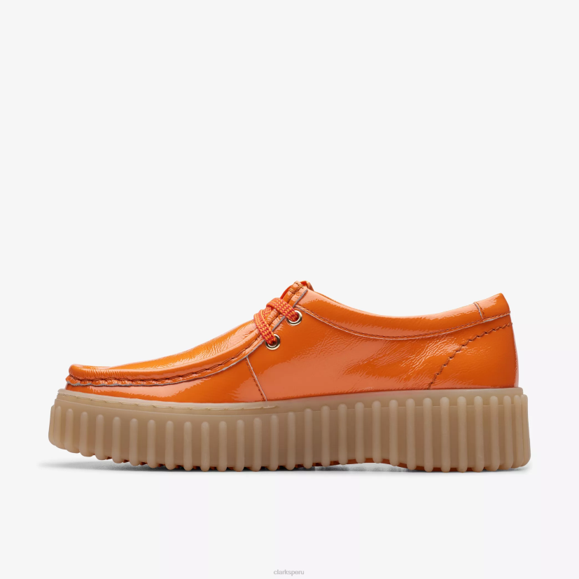 HZVP573 abeja torhill charol naranja Clarks