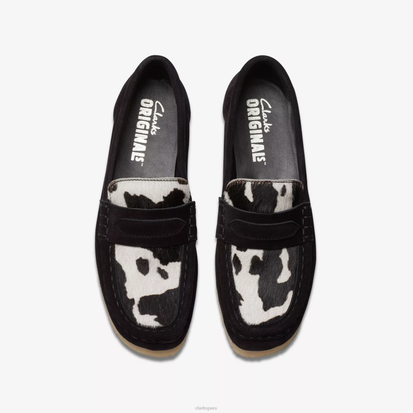 HZVP237 mocasín wallabee peinado con estampado de vaca Clarks