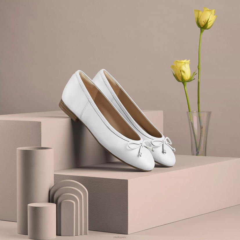 HZVP252 lirio cervatillo cuero blanco Clarks