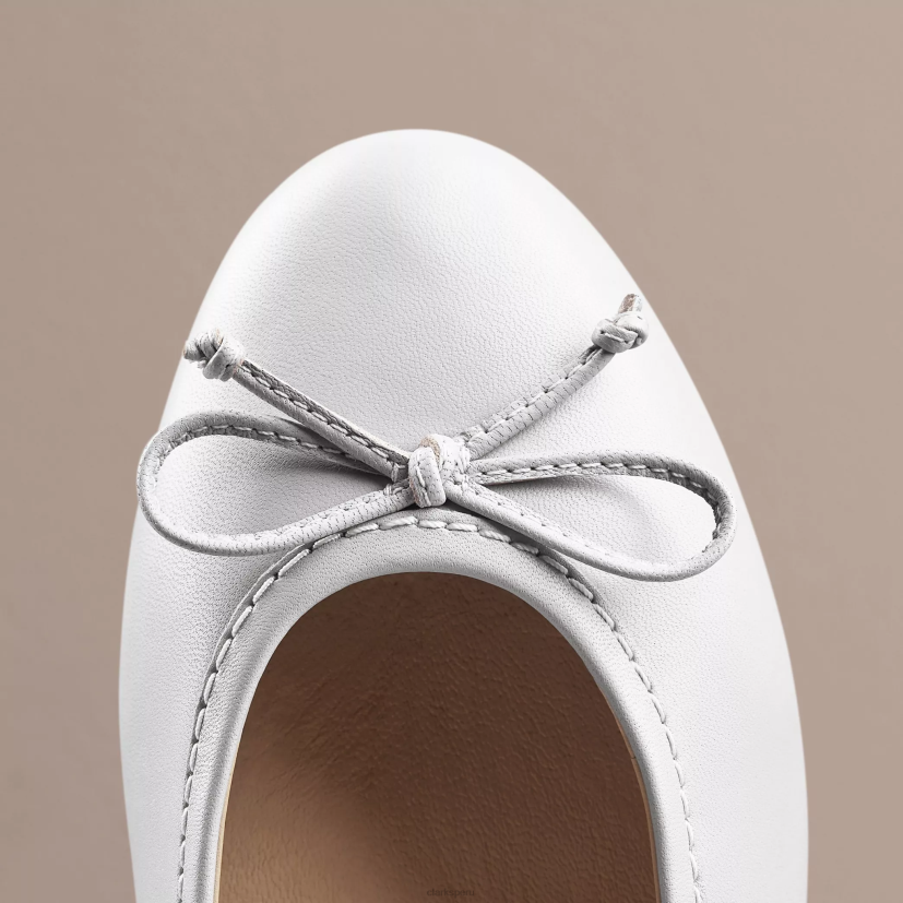 HZVP252 lirio cervatillo cuero blanco Clarks