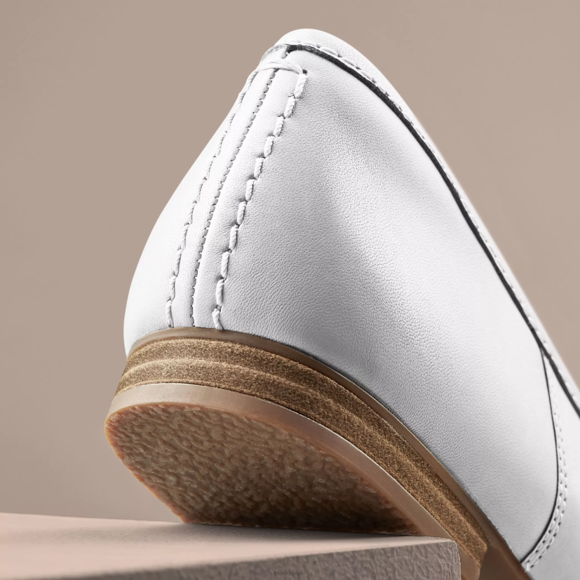 HZVP252 lirio cervatillo cuero blanco Clarks