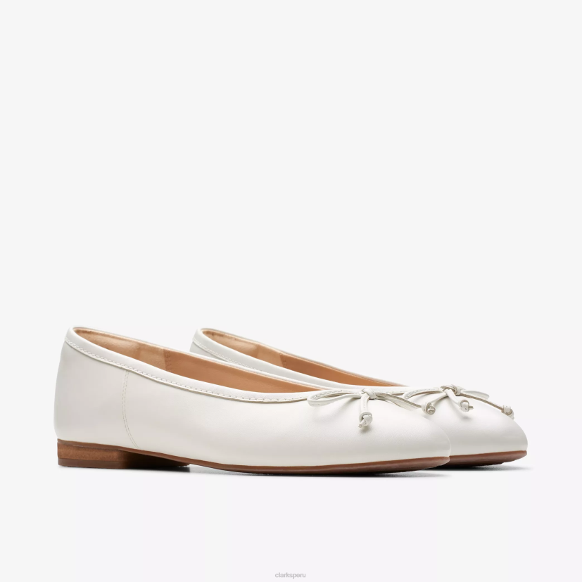HZVP252 lirio cervatillo cuero blanco Clarks