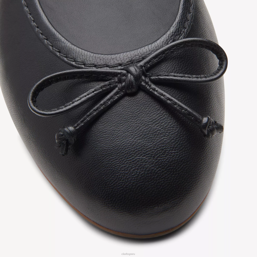 HZVP253 lirio cervatillo cuero negro Clarks