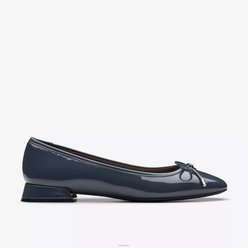 HZVP257 ubree 15 pasos patente azul marino Clarks