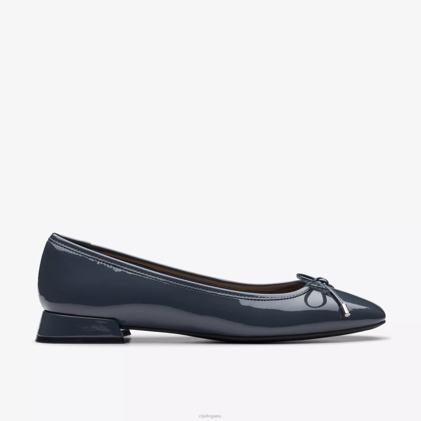 HZVP257 ubree 15 pasos patente azul marino Clarks