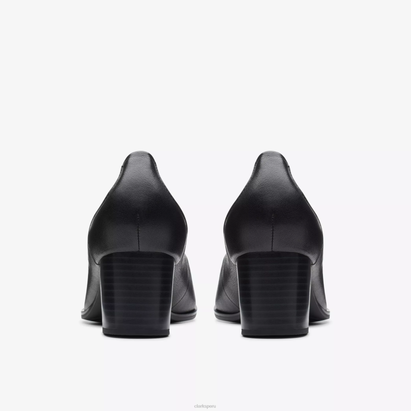 HZVP518 paso cerrado cuero negro Clarks