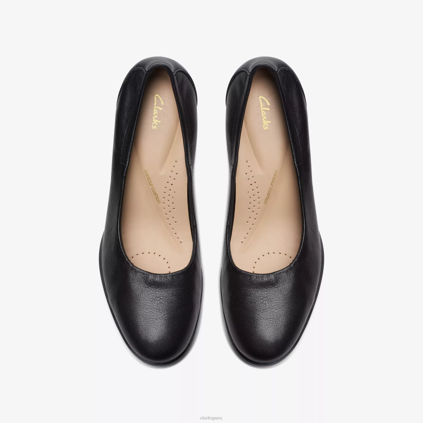 HZVP518 paso cerrado cuero negro Clarks