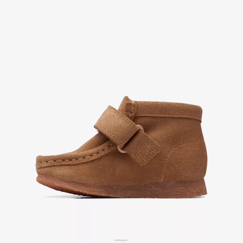 HZVP1014 bota wallabee niño gamuza de trigo Clarks